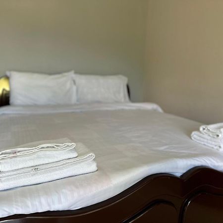 Hotel Restaurant Aleksander Korce Ngoại thất bức ảnh
